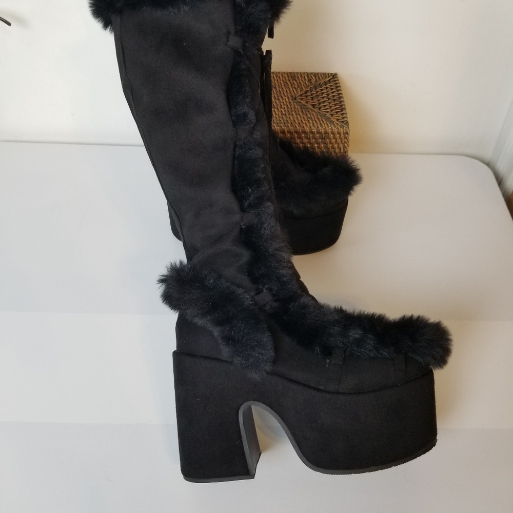 Black Winter Faux Fur Lace Front Side Zip Platform Heel Knee High Boot NWOT - Picture 6 of 12